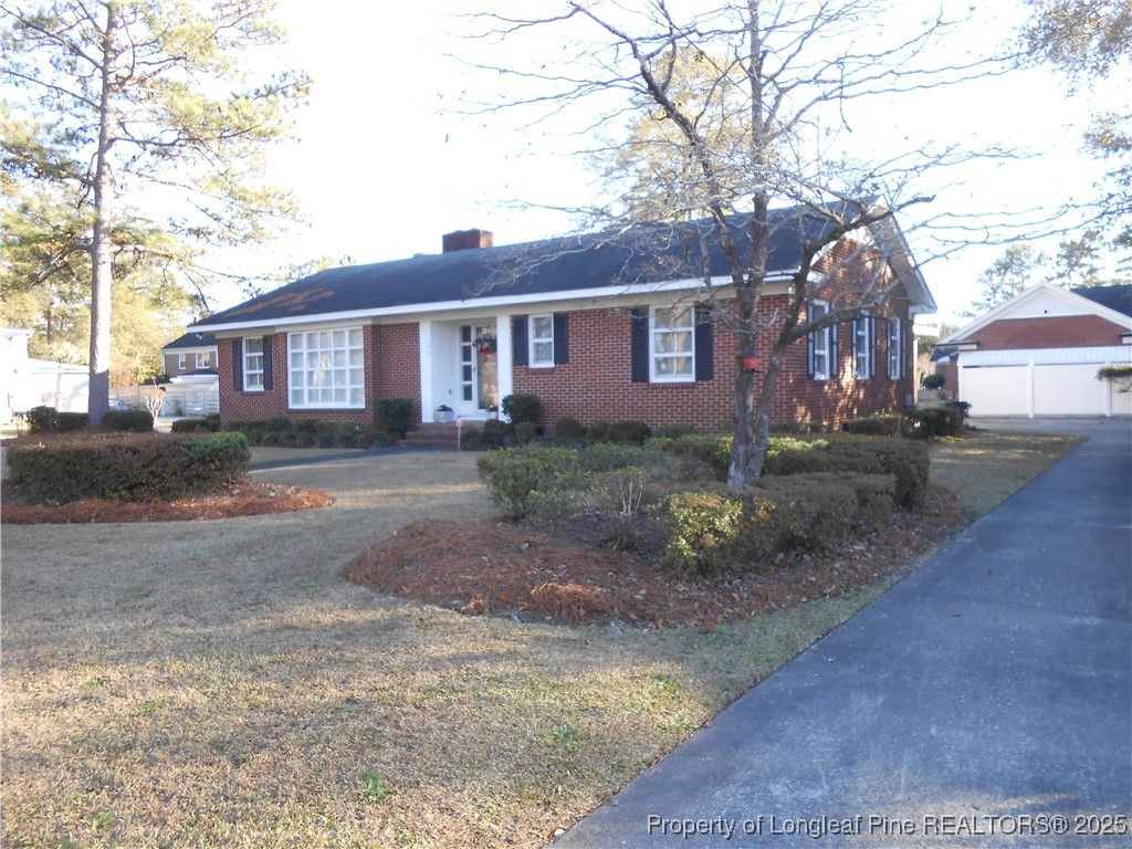 601 W 26th Street, Lumberton, NC 28358