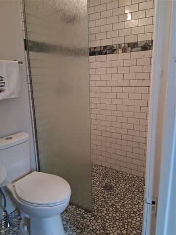 160 Chippewa Road, Pontiac, MI 48341