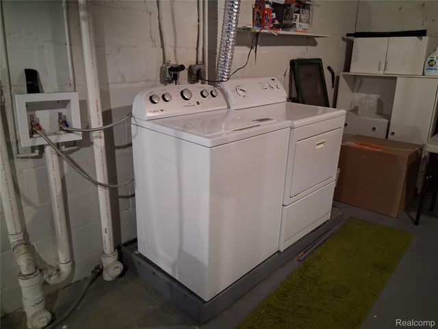 160 Chippewa Road, Pontiac, MI 48341