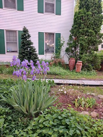 160 Chippewa Road, Pontiac, MI 48341