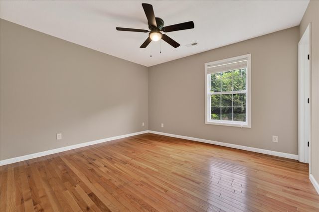 204 Ruf Dr, Oak Grove, KY 42262