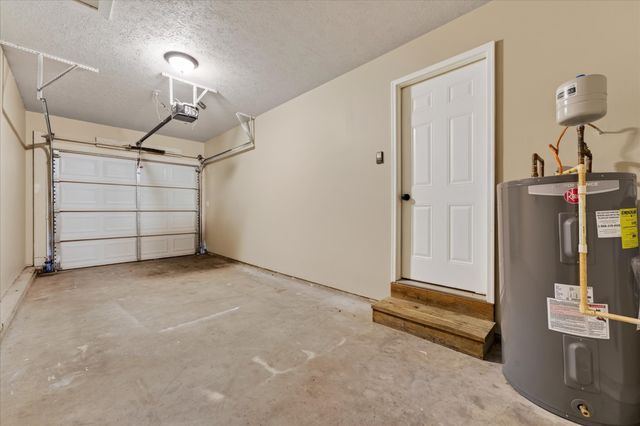 204 Ruf Dr, Oak Grove, KY 42262