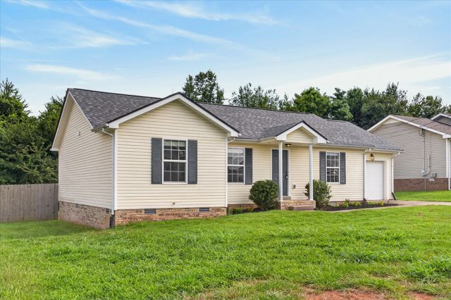 204 Ruf Dr, Oak Grove, KY 42262