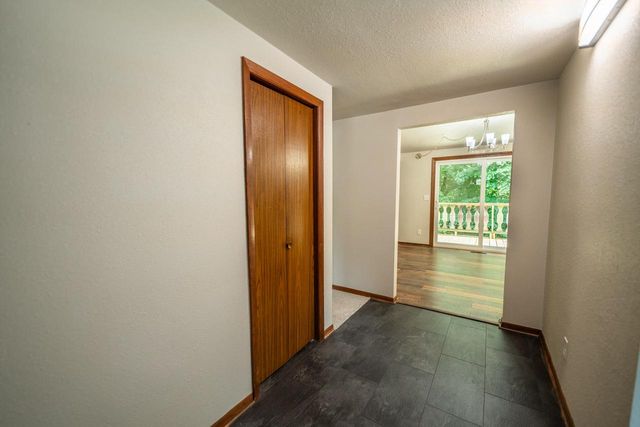 2421 Skyline DRIVE, West Bend, WI 53090