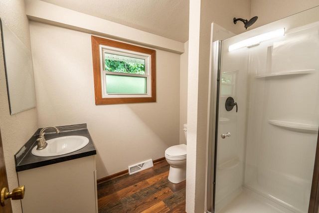 2421 Skyline DRIVE, West Bend, WI 53090