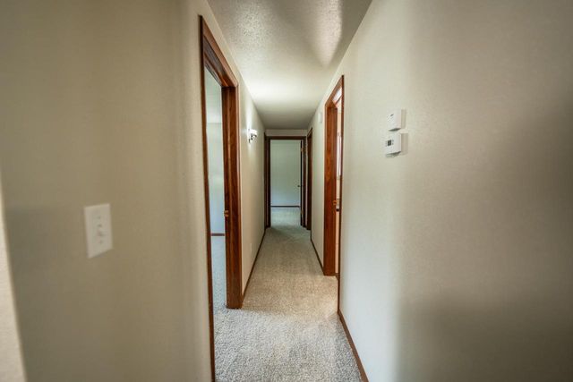 2421 Skyline DRIVE, West Bend, WI 53090