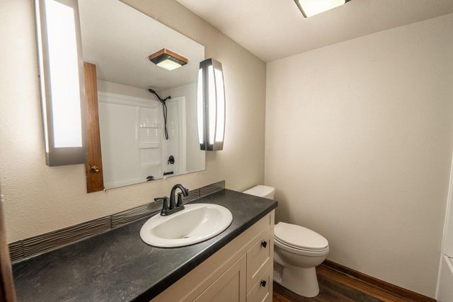2421 Skyline DRIVE, West Bend, WI 53090