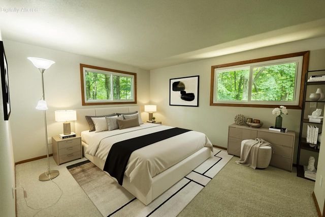 2421 Skyline DRIVE, West Bend, WI 53090