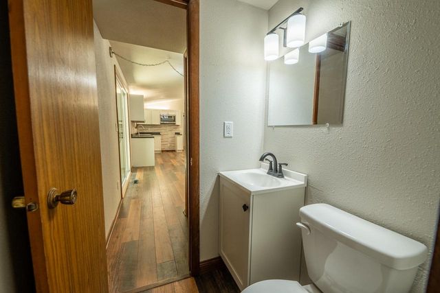 2421 Skyline DRIVE, West Bend, WI 53090