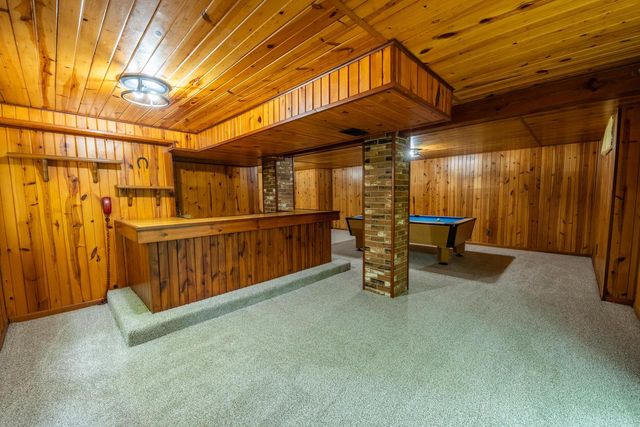 2421 Skyline DRIVE, West Bend, WI 53090