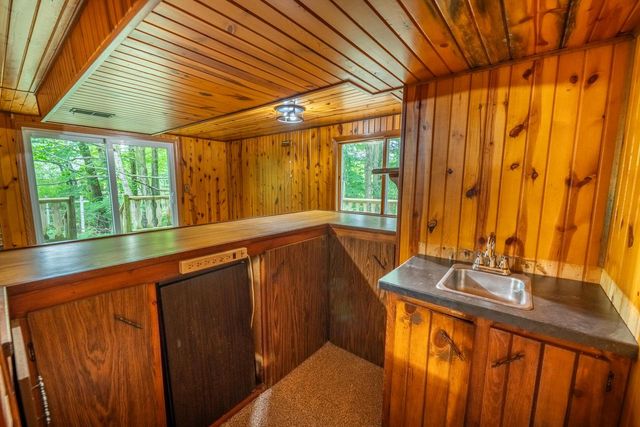 2421 Skyline DRIVE, West Bend, WI 53090