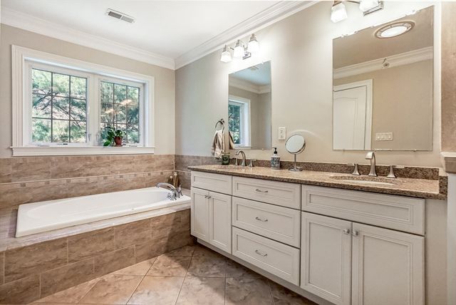 13 Junction Lane 13, Hamilton, MA 01982