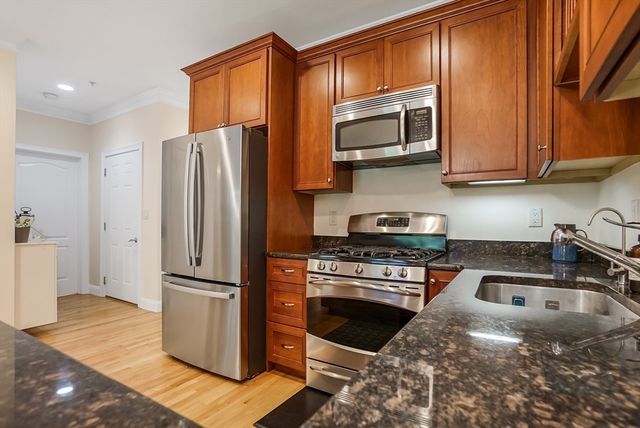 13 Junction Lane 13, Hamilton, MA 01982