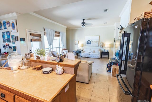 3101 Nicholson Lake Dr, Baton Rouge, LA 70810