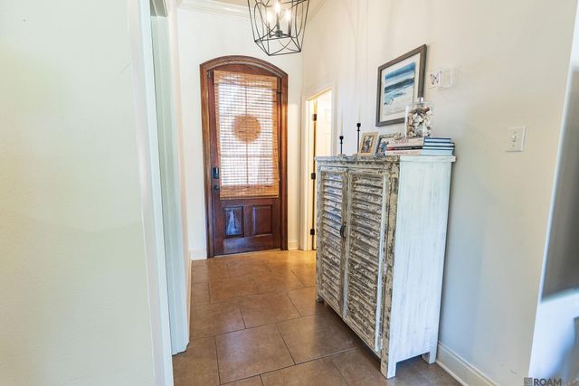 3101 Nicholson Lake Dr, Baton Rouge, LA 70810