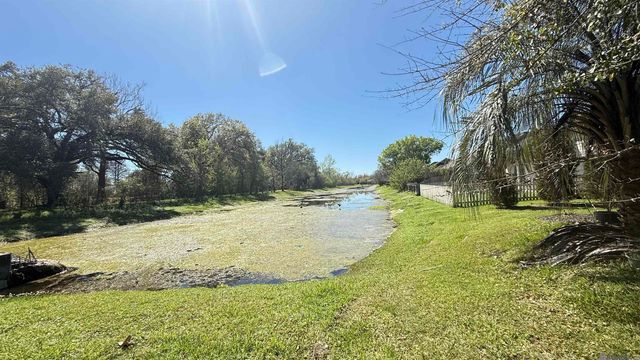 3101 Nicholson Lake Dr, Baton Rouge, LA 70810