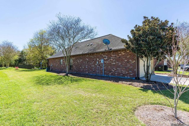 3101 Nicholson Lake Dr, Baton Rouge, LA 70810
