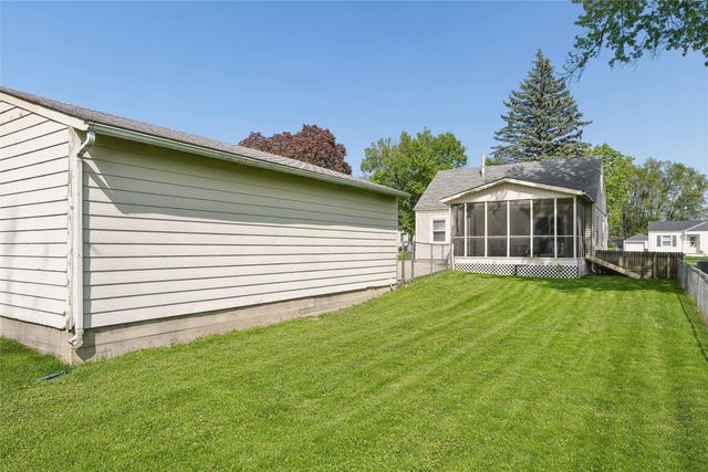 3700 37th Street, Des Moines, IA 50310