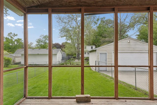 3700 37th Street, Des Moines, IA 50310