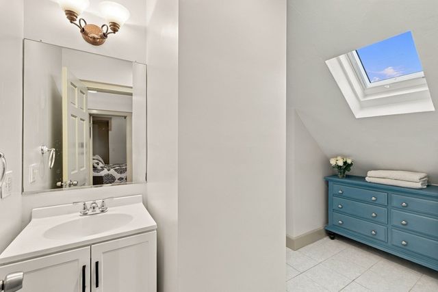 43 Hawkes Street 3, Marblehead, MA 01945
