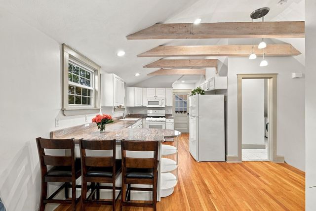 43 Hawkes Street 3, Marblehead, MA 01945