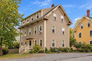 43 Hawkes Street 3, Marblehead, MA 01945