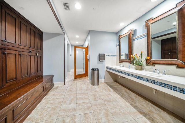 521 MANDALAY AVENUE 701, Clearwater Beach, FL 33767