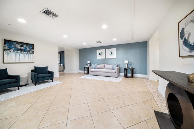 521 MANDALAY AVENUE 701, Clearwater Beach, FL 33767