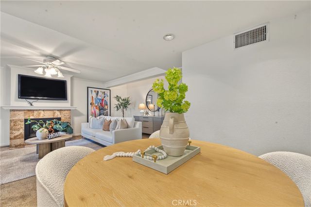3160 E Palm 56, Fullerton, CA 92831