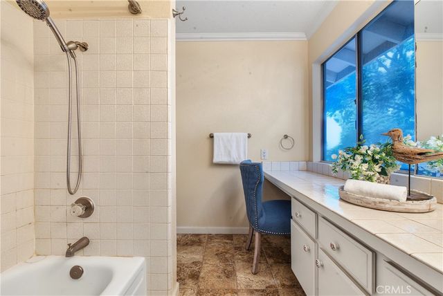 3160 E Palm 56, Fullerton, CA 92831