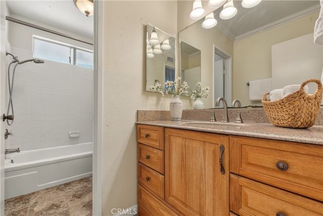 3160 E Palm 56, Fullerton, CA 92831