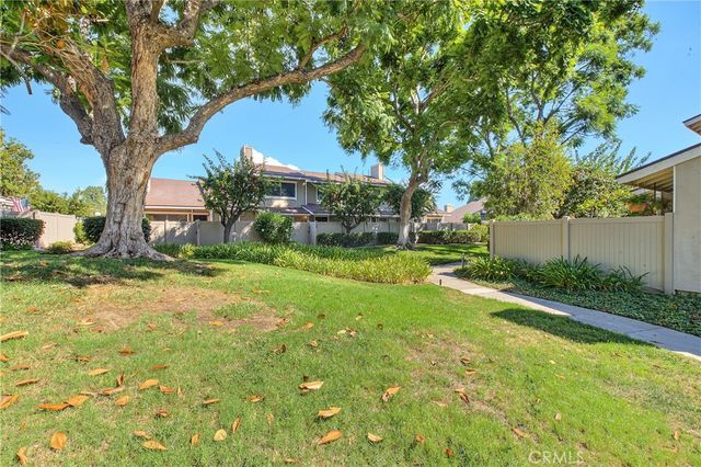 3160 E Palm 56, Fullerton, CA 92831
