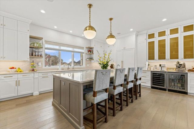 52960 Trailwood Drive, South Lyon, MI 48178