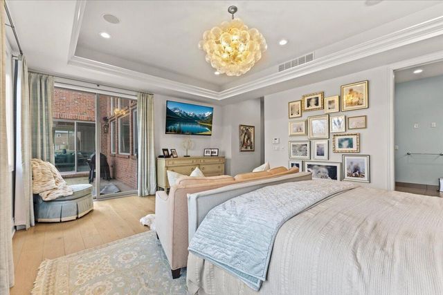 52960 Trailwood Drive, South Lyon, MI 48178