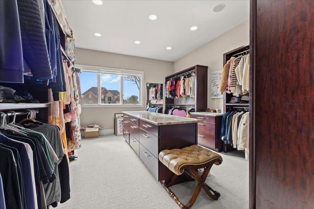 52960 Trailwood Drive, South Lyon, MI 48178