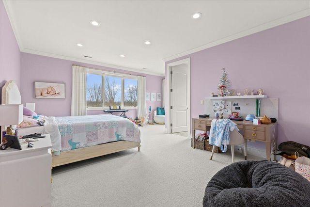 52960 Trailwood Drive, South Lyon, MI 48178