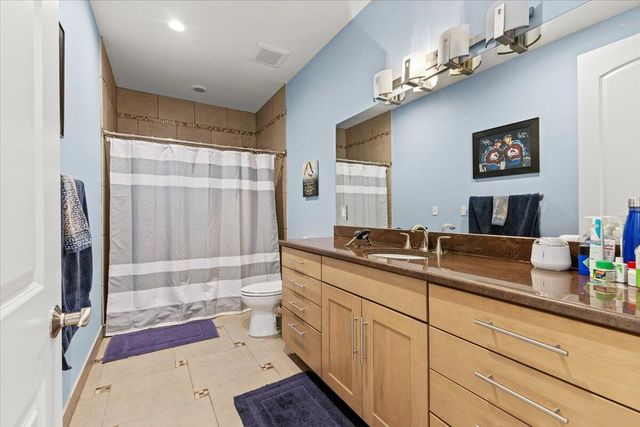 52960 Trailwood Drive, South Lyon, MI 48178