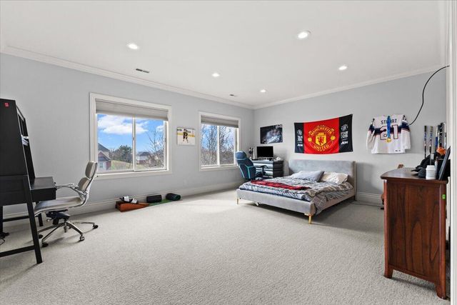 52960 Trailwood Drive, South Lyon, MI 48178