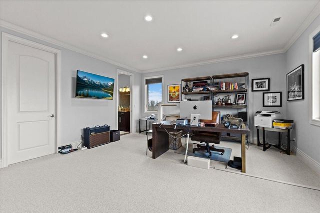 52960 Trailwood Drive, South Lyon, MI 48178