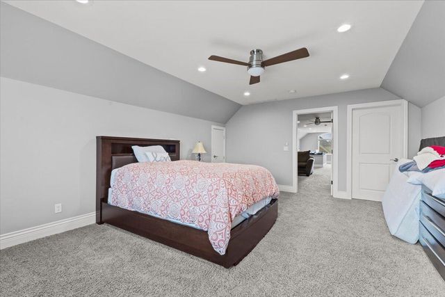 52960 Trailwood Drive, South Lyon, MI 48178