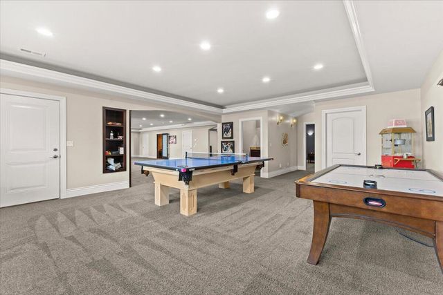 52960 Trailwood Drive, South Lyon, MI 48178