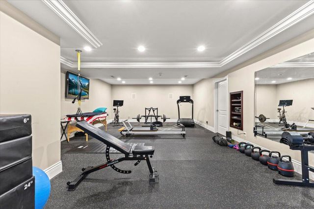 52960 Trailwood Drive, South Lyon, MI 48178