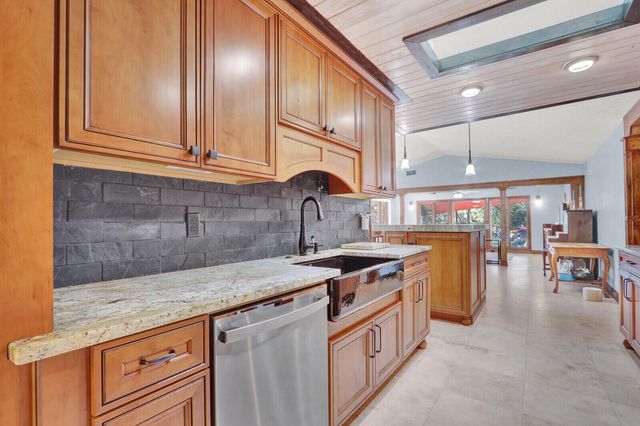 1110 Kriss Lane, Jupiter, FL 33458