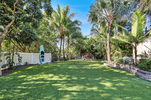 1110 Kriss Lane, Jupiter, FL 33458