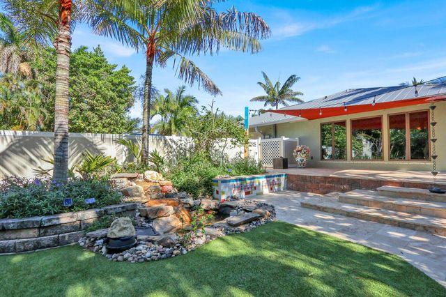 1110 Kriss Lane, Jupiter, FL 33458