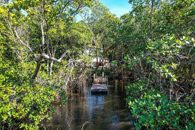 1110 Kriss Lane, Jupiter, FL 33458