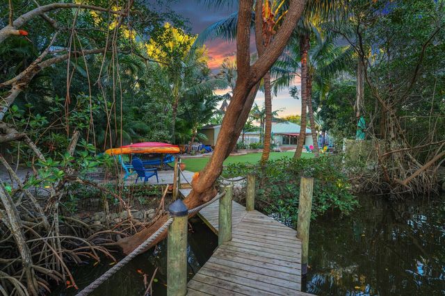 1110 Kriss Lane, Jupiter, FL 33458