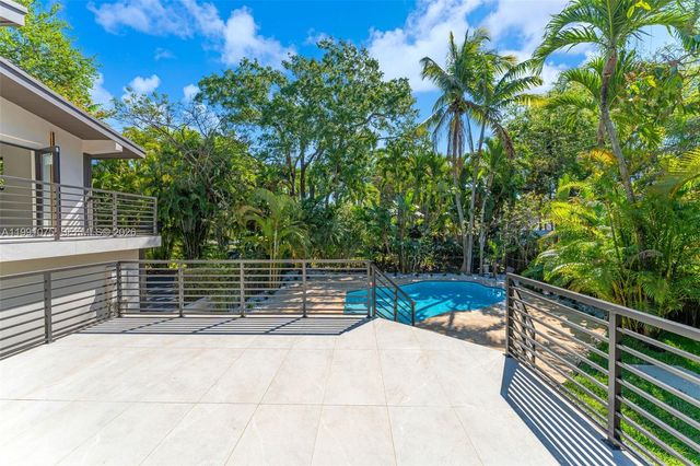 7920 SW 132nd St, Pinecrest, FL 33156