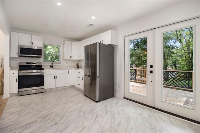 2537 Baker NW Road, Atlanta, GA 30318