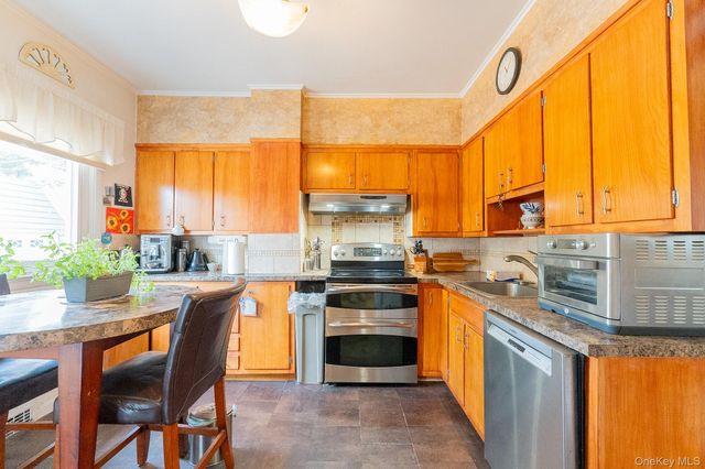 33-28 155th Street, Flushing, NY 11354